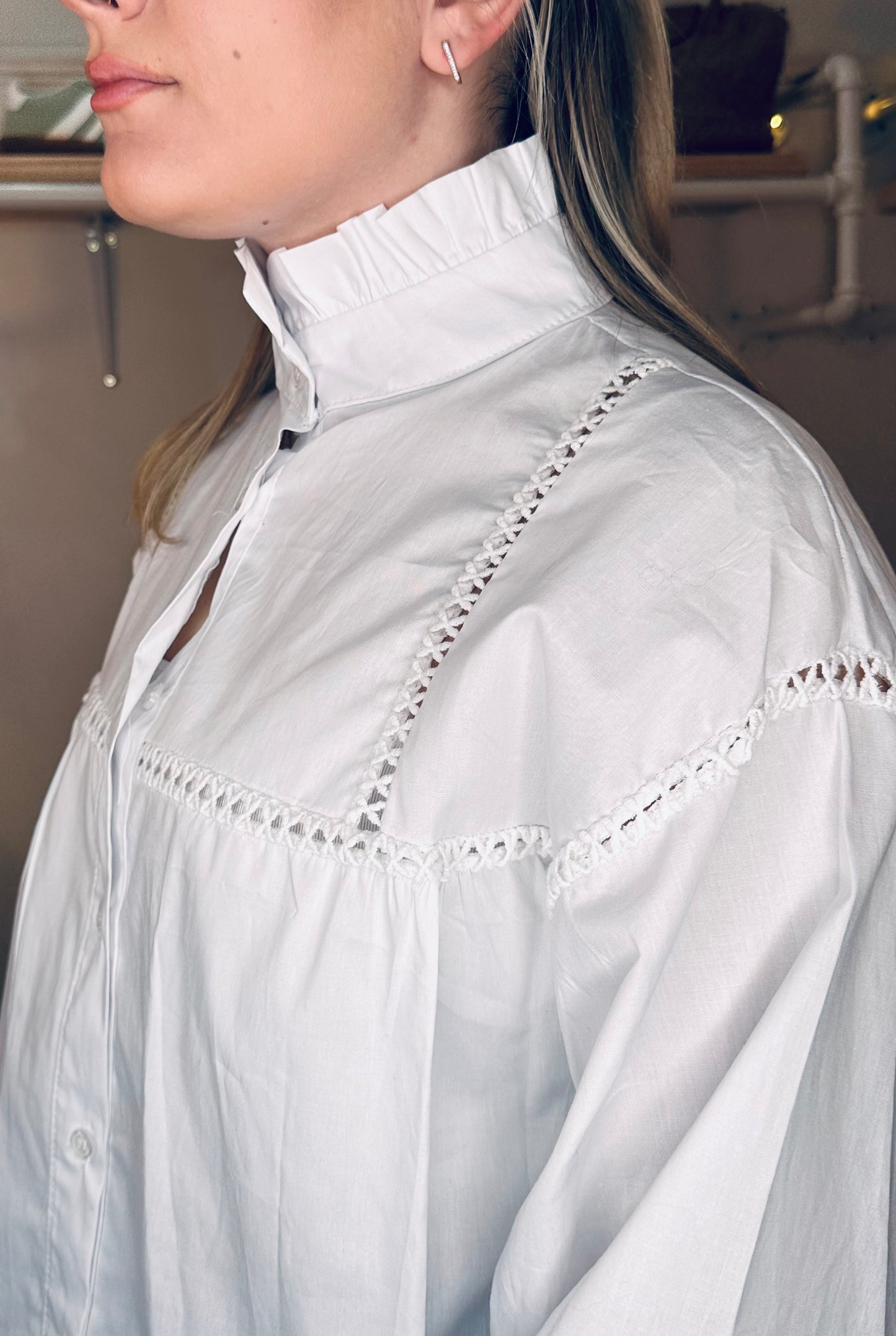 White Ruffle Collar, embroidery detail balloon sleeve 100% cotton shirt