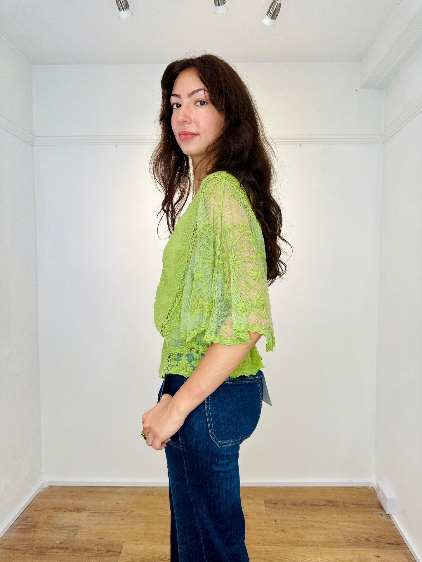 Bessie Butterfly Lace sleeve top - Bestseller - Wine