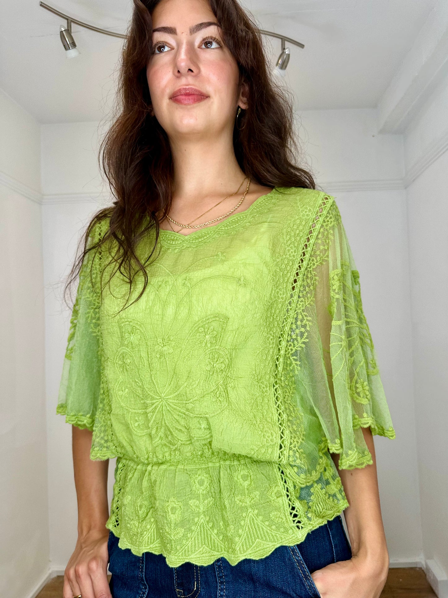 Bessie Butterfly Lace sleeve top - Bestseller - Wine