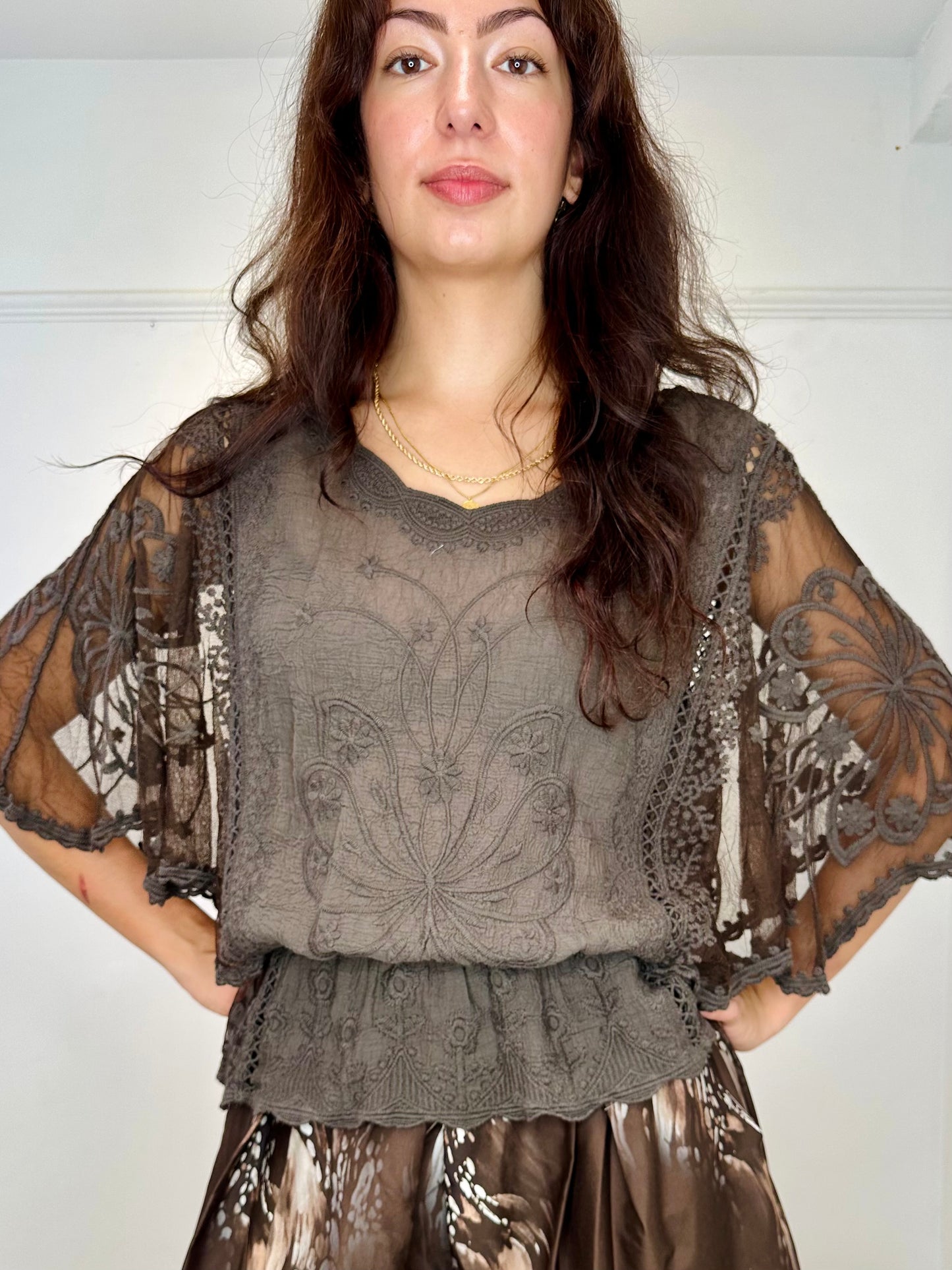 Bessie Butterfly Lace sleeve top - Bestseller - Wine