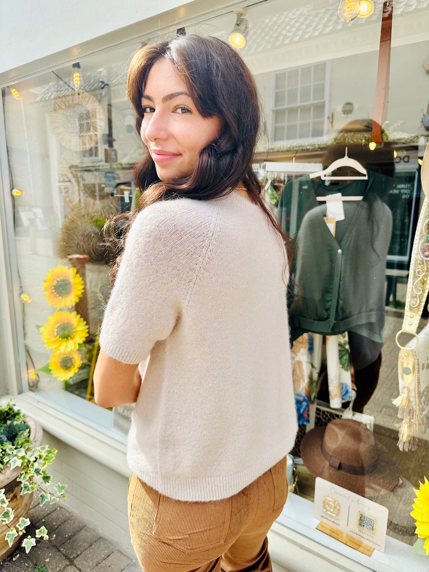 The Sydney Supersoft Short Sleeve Knit- Cream