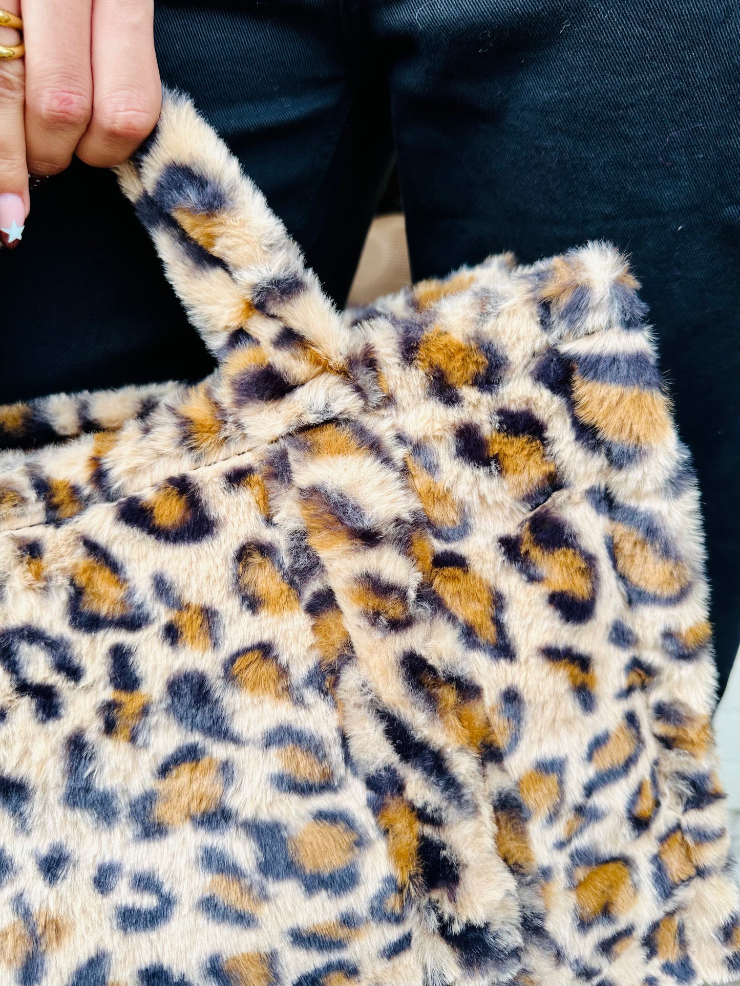 The Lucinda Leopard Print Fur Tote Bag