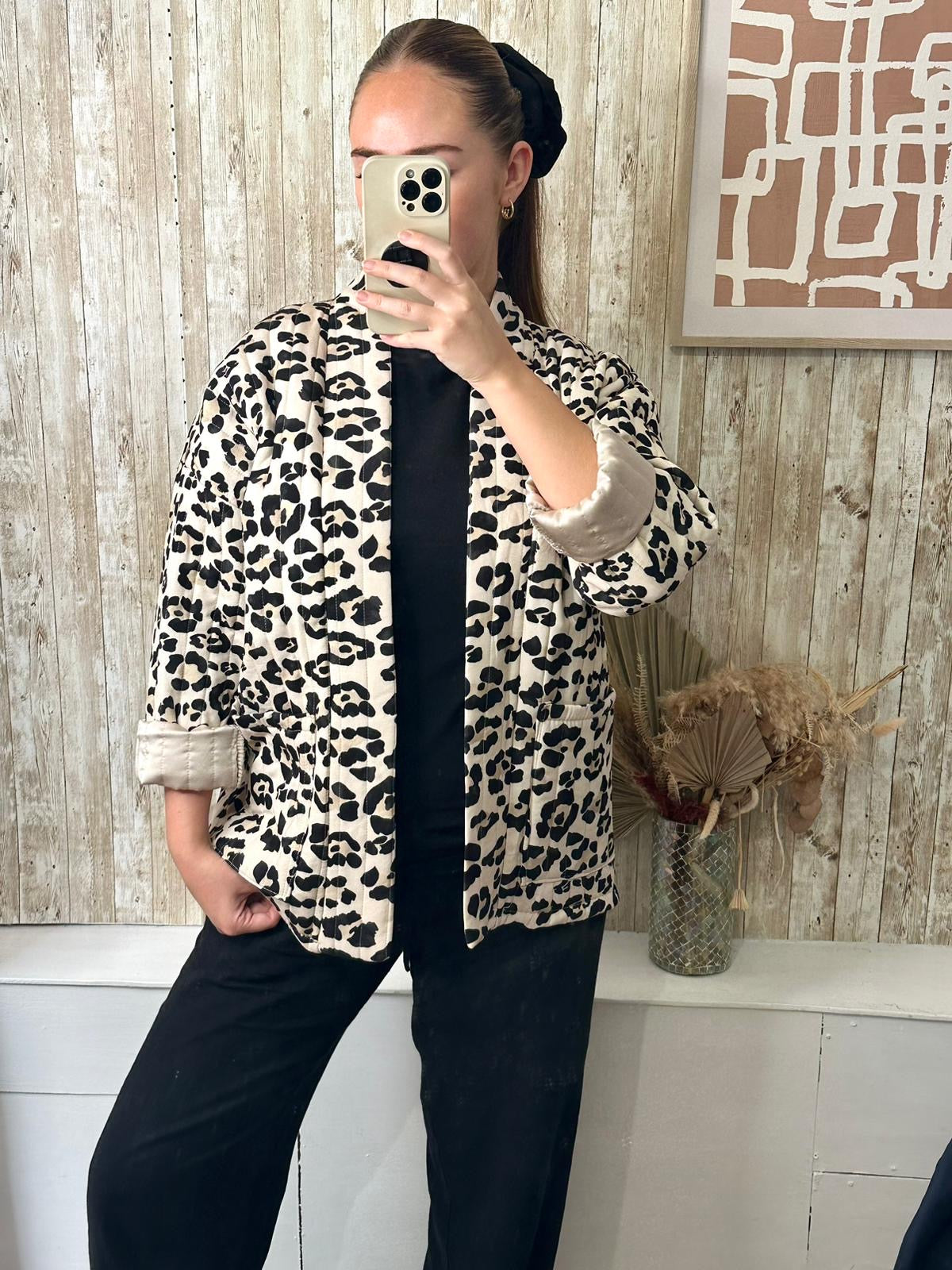 The Lila Leopard quilted jacket - Beige