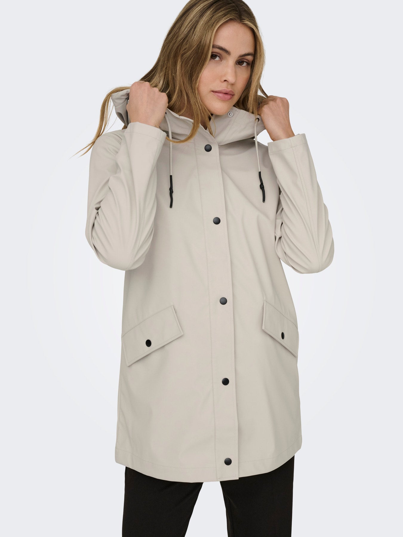 LELISA RAINCOAT