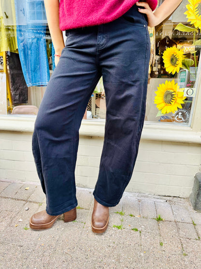 The Millie Ultimate Soft Barrel Jean - BESTSELLER- Black