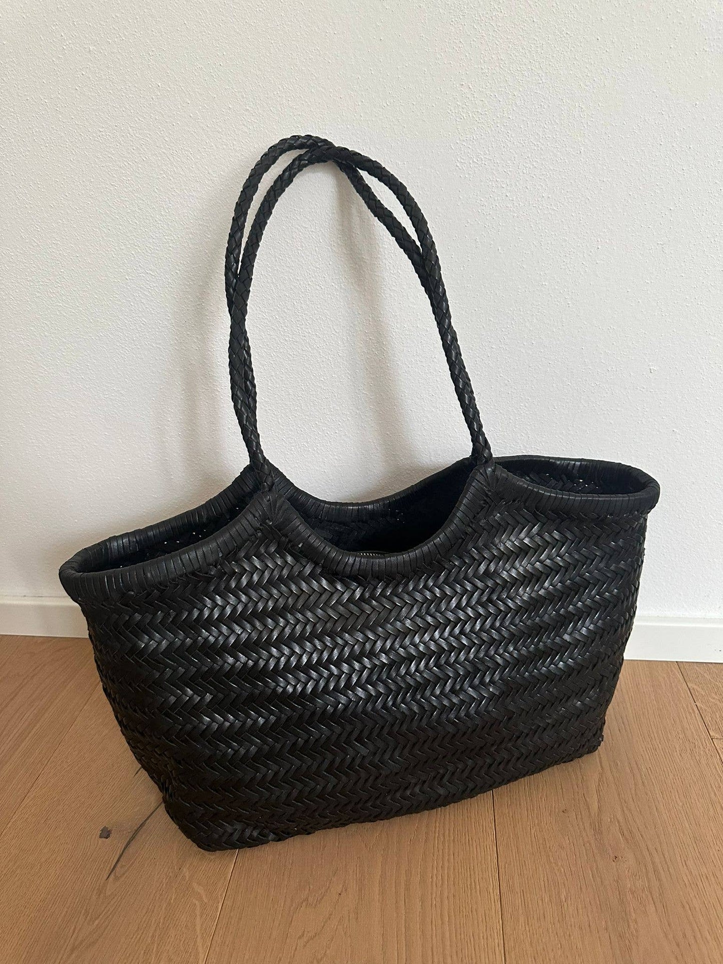 DORA PREMIUM - large hand-woven in genuine leather