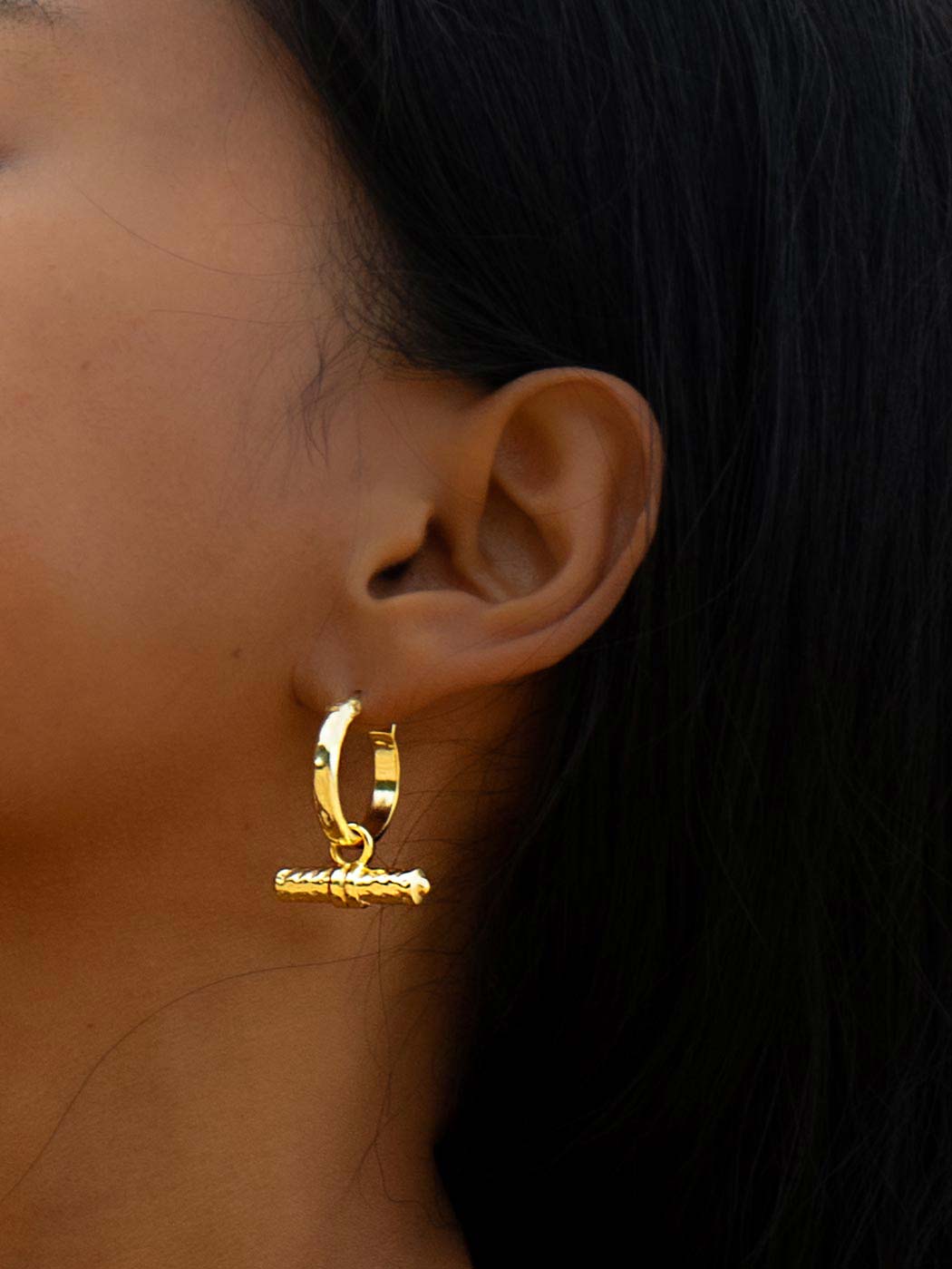 MARGOT T-BAR HOOPS