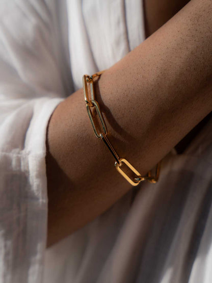 LUCY LARGE OVAL LINK BRACELET