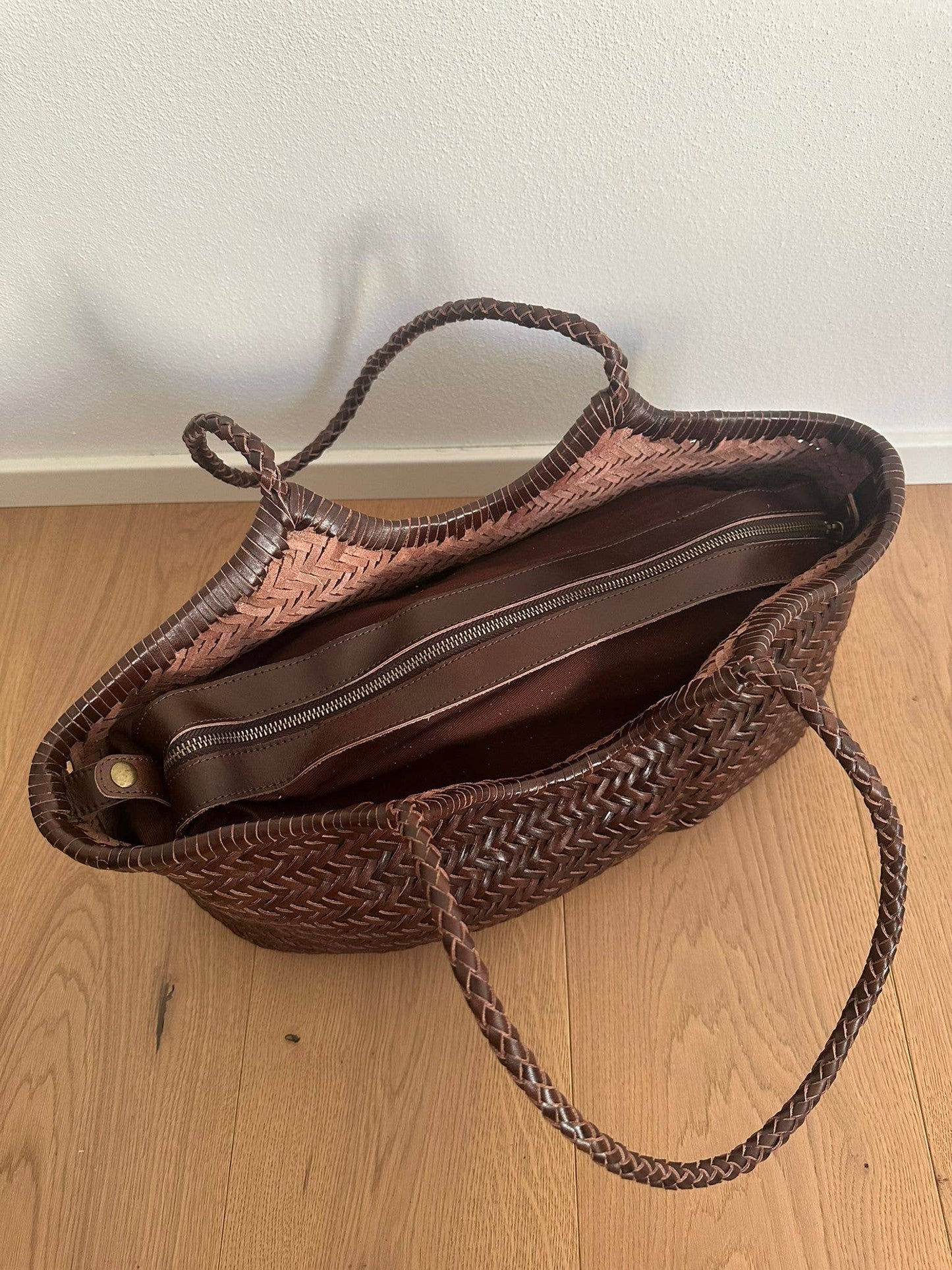 DORA PREMIUM - large hand-woven in genuine leather