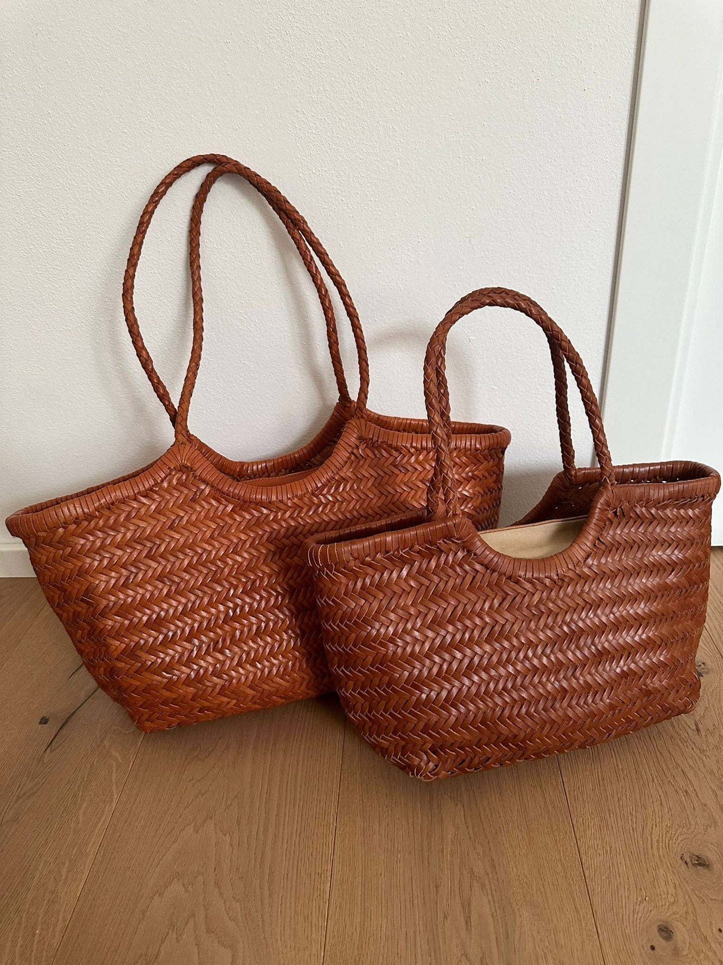 DORA PREMIUM - large hand-woven in genuine leather